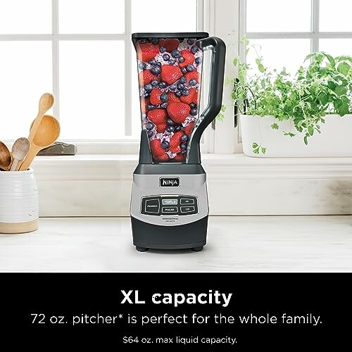 Ninja blender with berries and XL capacity